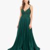 irvalda-evening-dress-vienna-online-order-model-nini_green