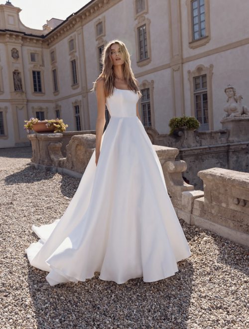 irvalda-wedding-dresses-vienna-online-order-model-wells