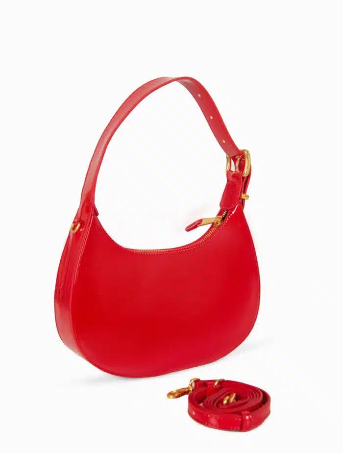 schicke rote handtasche aus leder